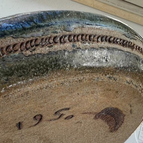 Art Studio Pottery Hand Thrown Blue Pottery Plate Signed Dish Bowl Stoneware 9" - Picture 6 of 13